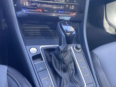 New 2026 Volkswagen Jetta SE FWD image 26