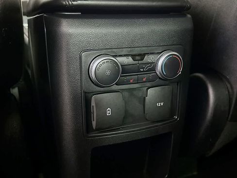 Used 2020 Ford Explorer XLT w/ Comfort Package image 13