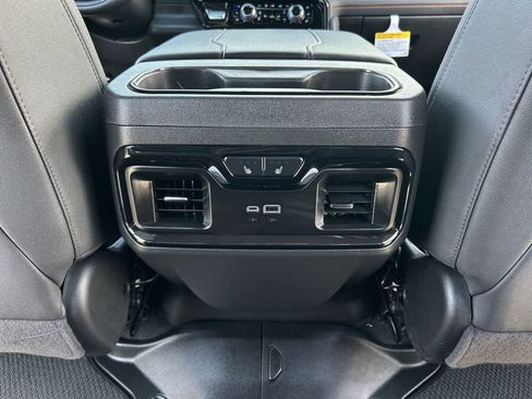 Used 2025 GMC Sierra 1500 AT4 w/ AT4 Premium Package AWD/4WD image 21