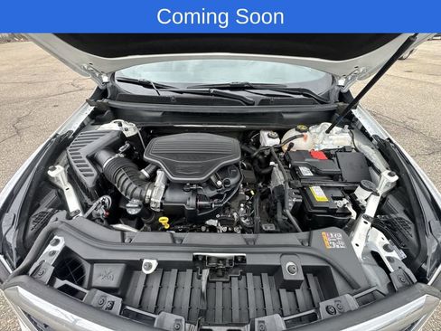 Used 2023 Cadillac XT5 Premium Luxury image 3