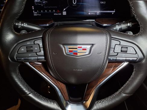 Certified 2023 Cadillac Escalade Premium Luxury Platinum AWD/4WD image 12