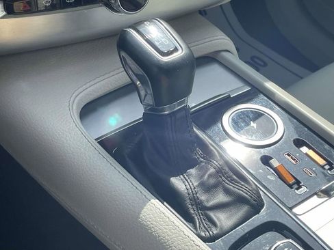 Used 2018 Volvo XC90 T6 Momentum w/ Convenience Package image 31