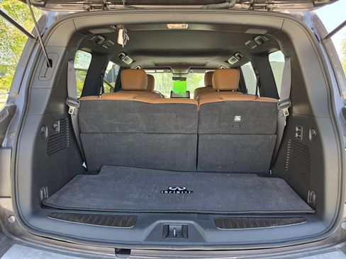 Used 2024 INFINITI QX80 Sensory image 32