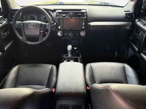 Used 2022 Toyota 4Runner TRD Off-Road Premium AWD/4WD image 4