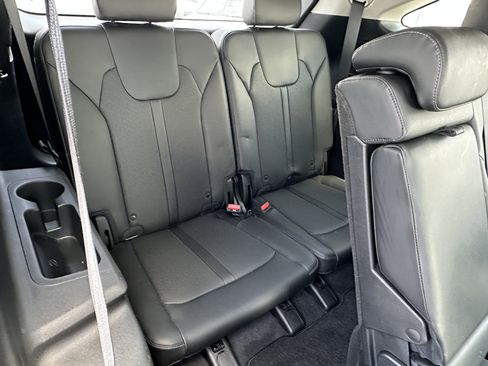 Used 2022 Kia Sorento S w/ Panoramic Sunroof Package FWD image 22
