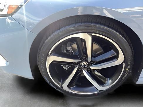 Used 2022 Honda Accord Sport image 9