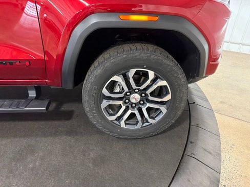 Certified 2024 GMC Canyon AT4 AWD/4WD image 35