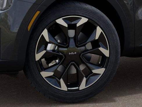 New 2025 Kia Sorento SX FWD image 10
