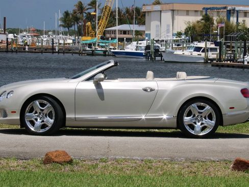 Used 2014 Bentley Continental GT image 6