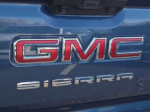 Used 2024 GMC Sierra 1500 Elevation image 30