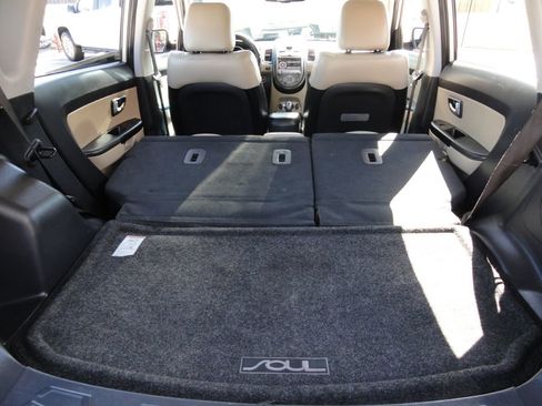 Used 2013 Kia Soul ! w/ Premium Pkg image 13