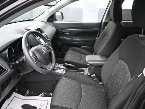 Used 2023 Mitsubishi Outlander Sport AWD image 19