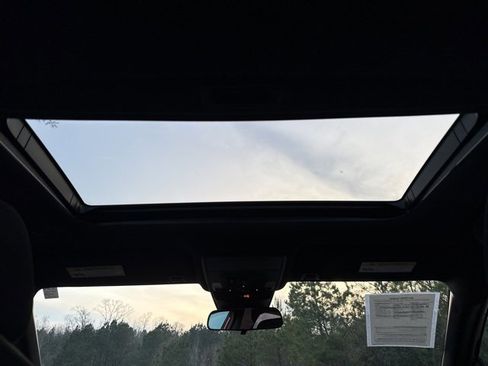 Used 2024 Honda Accord Sport image 14