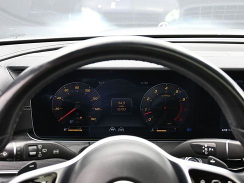 Used 2020 Mercedes-Benz E 450 4MATIC Wagon w/ Premium Package image 31