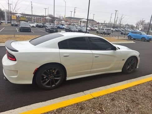 Used 2019 Dodge Charger Scat Pack image 15