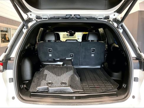 Used 2023 Jeep Grand Cherokee Altitude image 25