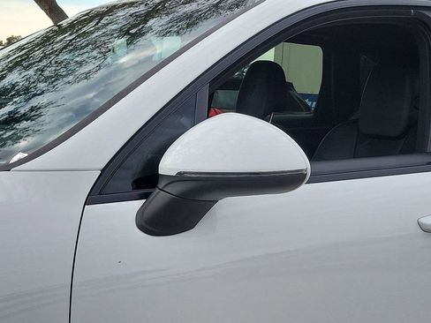 Used 2018 Porsche Cayenne Platinum Edition image 18