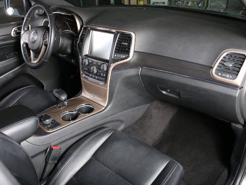 Used 2015 Jeep Grand Cherokee Limited AWD/4WD image 26