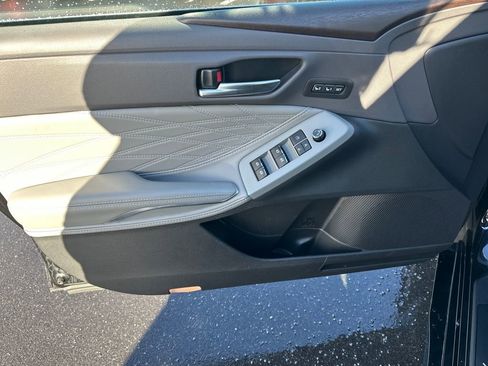 Used 2020 Toyota Avalon Limited w/ Advanced Safety Package image 14
