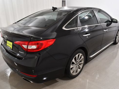 Used 2017 Hyundai Sonata Sport w/ Value Edition Package 02 FWD image 11
