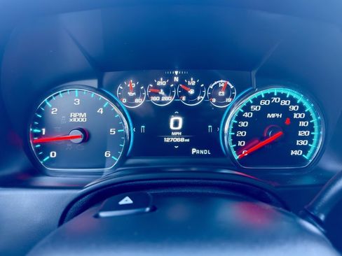 Used 2019 GMC Yukon XL Denali w/ Open Road Package image 19