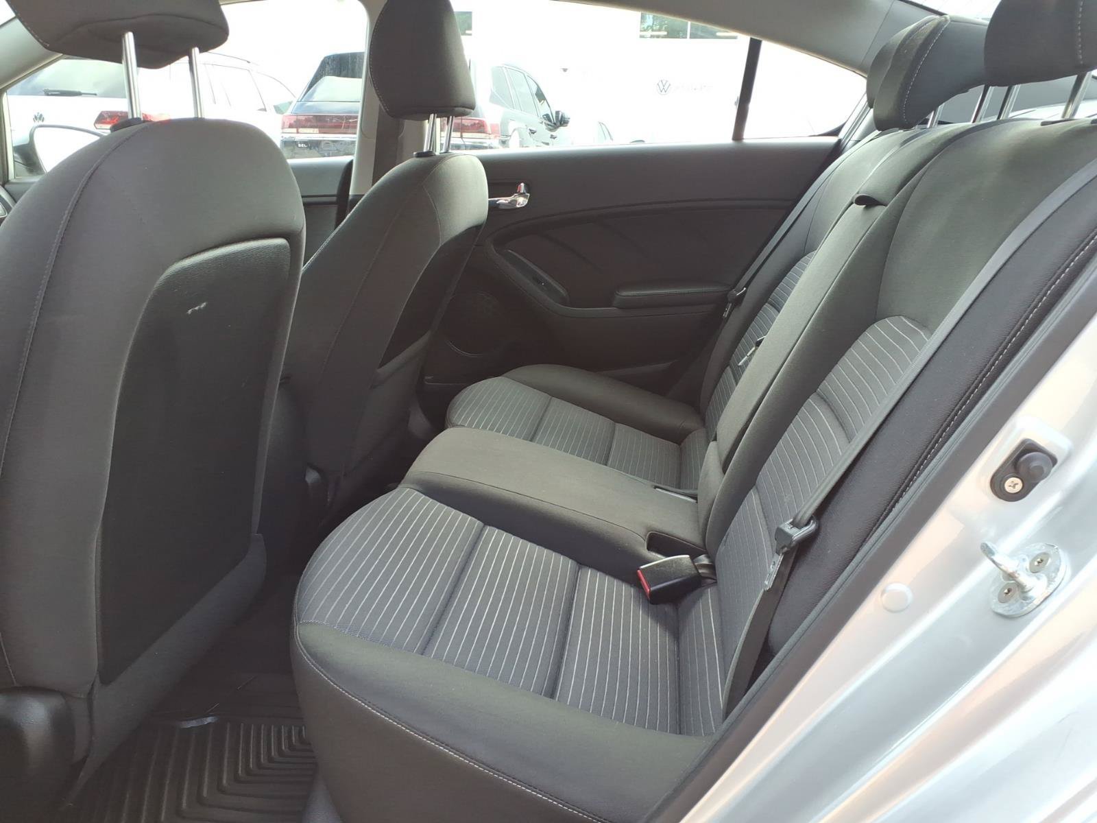 Used 2016 Kia Forte LX w/ LX Popular Package FWD image 9