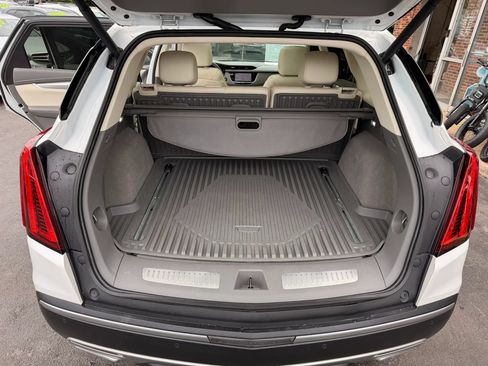 Used 2021 Cadillac XT5 Premium Luxury AWD/4WD image 12