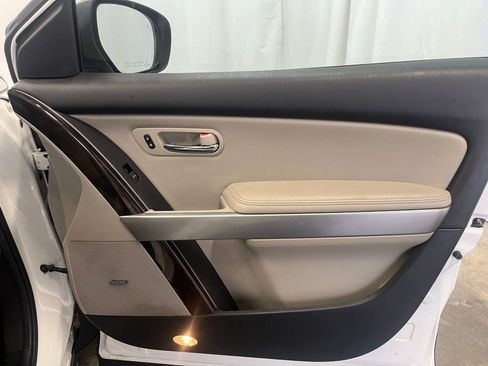 Used 2012 MAZDA CX-9 Grand Touring w/ Moonroof & Bose Audio Pkg image 11