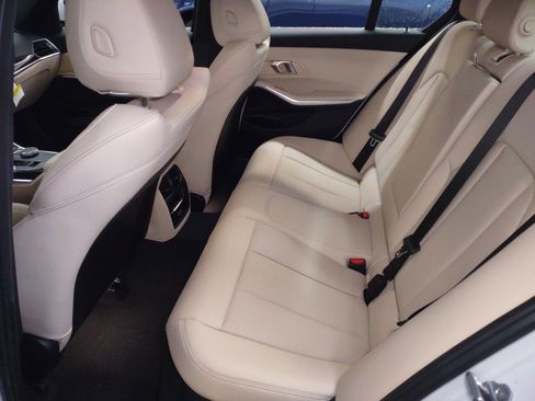 Used 2024 BMW 330i Sedan w/ Premium Package image 13