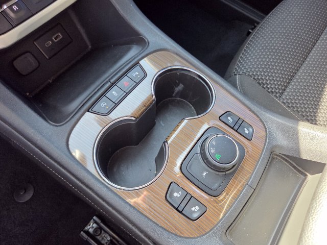 Used 2021 GMC Acadia SLE w/ Driver Convenience Package FWD image 29