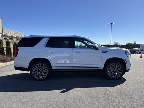 Used 2026 GMC Yukon Denali Ultimate w/ LPO, Floor Liner Package image 11