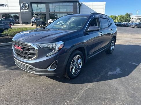 Used 2018 GMC Terrain SLE w/ Driver Convenience Package AWD/4WD image 3