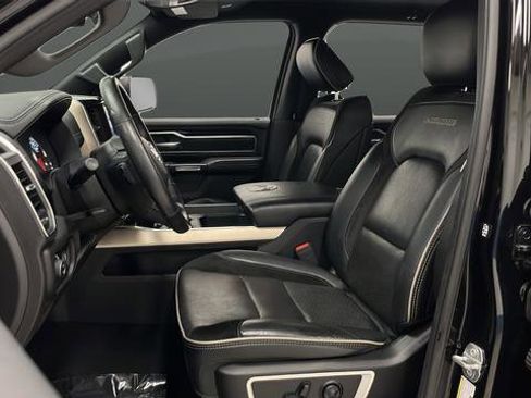 Used 2019 RAM 1500 Laramie w/ Sport Appearance Package AWD/4WD image 9
