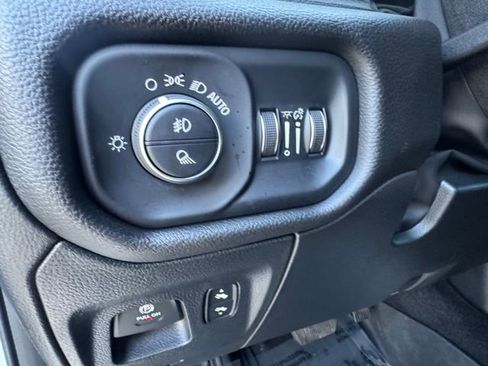 Used 2025 RAM 1500 Big Horn AWD/4WD image 6