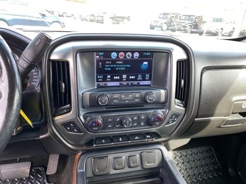 Used 2018 Chevrolet Silverado 1500 LTZ w/ Sport Package image 19