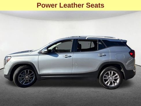 Used 2024 GMC Terrain SLT image 6