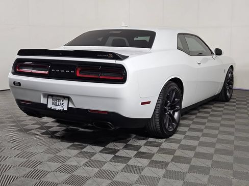 Used 2020 Dodge Challenger R/T Scat Pack RWD image 4