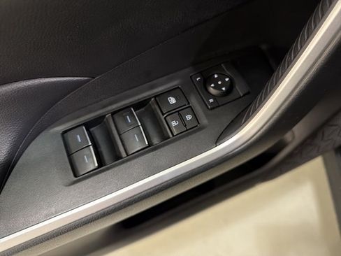 Used 2024 Toyota RAV4 XLE FWD image 18