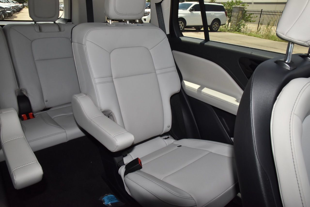 New 2026 Lincoln Aviator 2WD image 22
