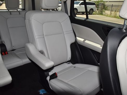 New 2026 Lincoln Aviator 2WD image 22