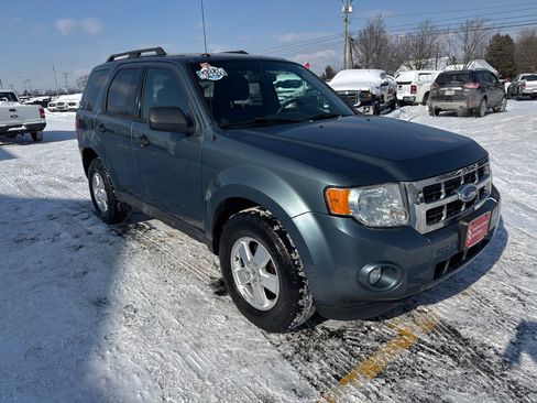 Used 2012 Ford Escape XLT image 4