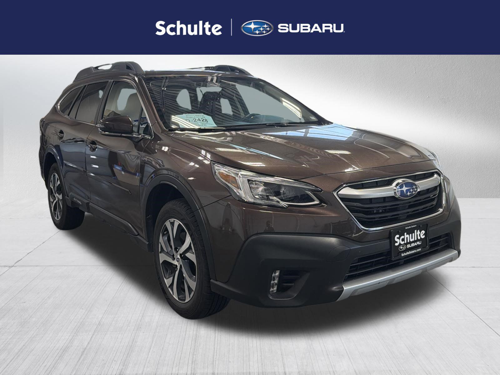 Certified 2022 Subaru Outback Limited AWD/4WD image 1