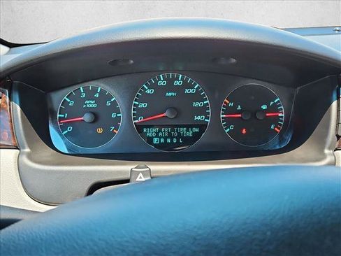 Used 2013 Chevrolet Impala LT FWD image 11