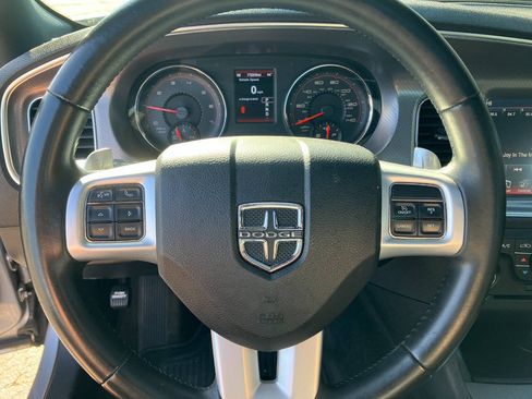 Used 2014 Dodge Charger SXT w/ Driver Confidence Group (AJG) AWD/4WD image 18