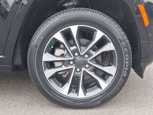 Used 2023 Jeep Grand Cherokee Overland w/ Adv Protech Group III AWD/4WD image 26