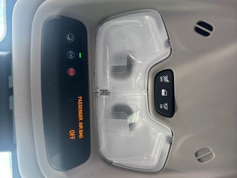 Used 2020 Buick Encore GX Select w/ Sport Touring Package FWD image 29