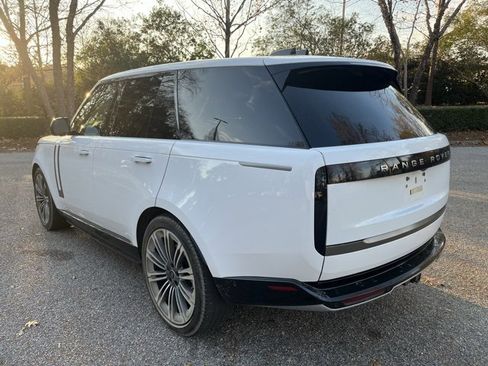 Used 2024 Land Rover Range Rover SE image 7