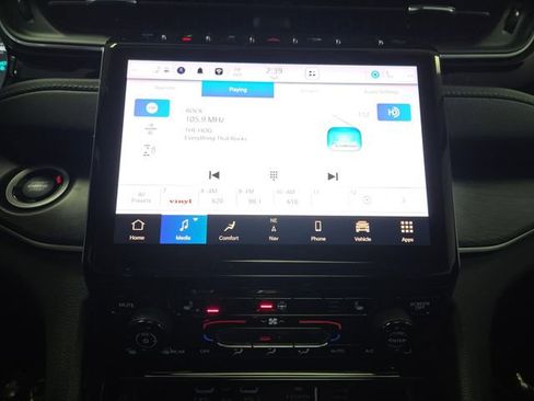 Used 2023 Jeep Grand Cherokee 4xe image 19