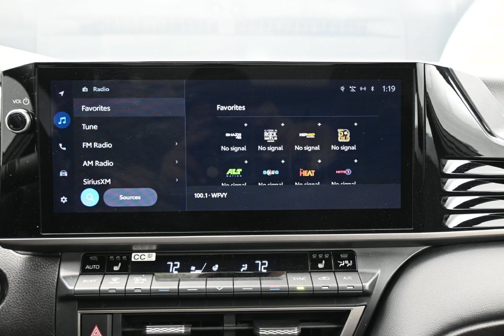 Used 2026 Toyota Camry XSE FWD image 23