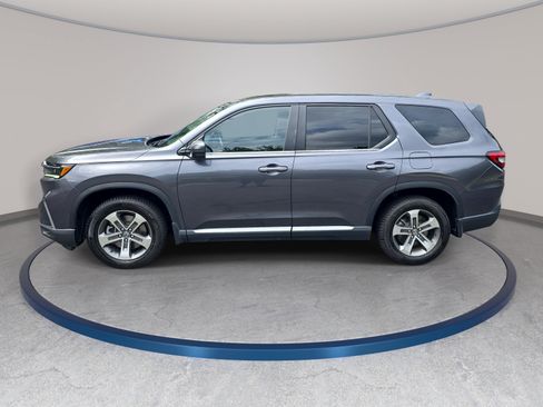 Used 2024 Honda Pilot EX-L image 8